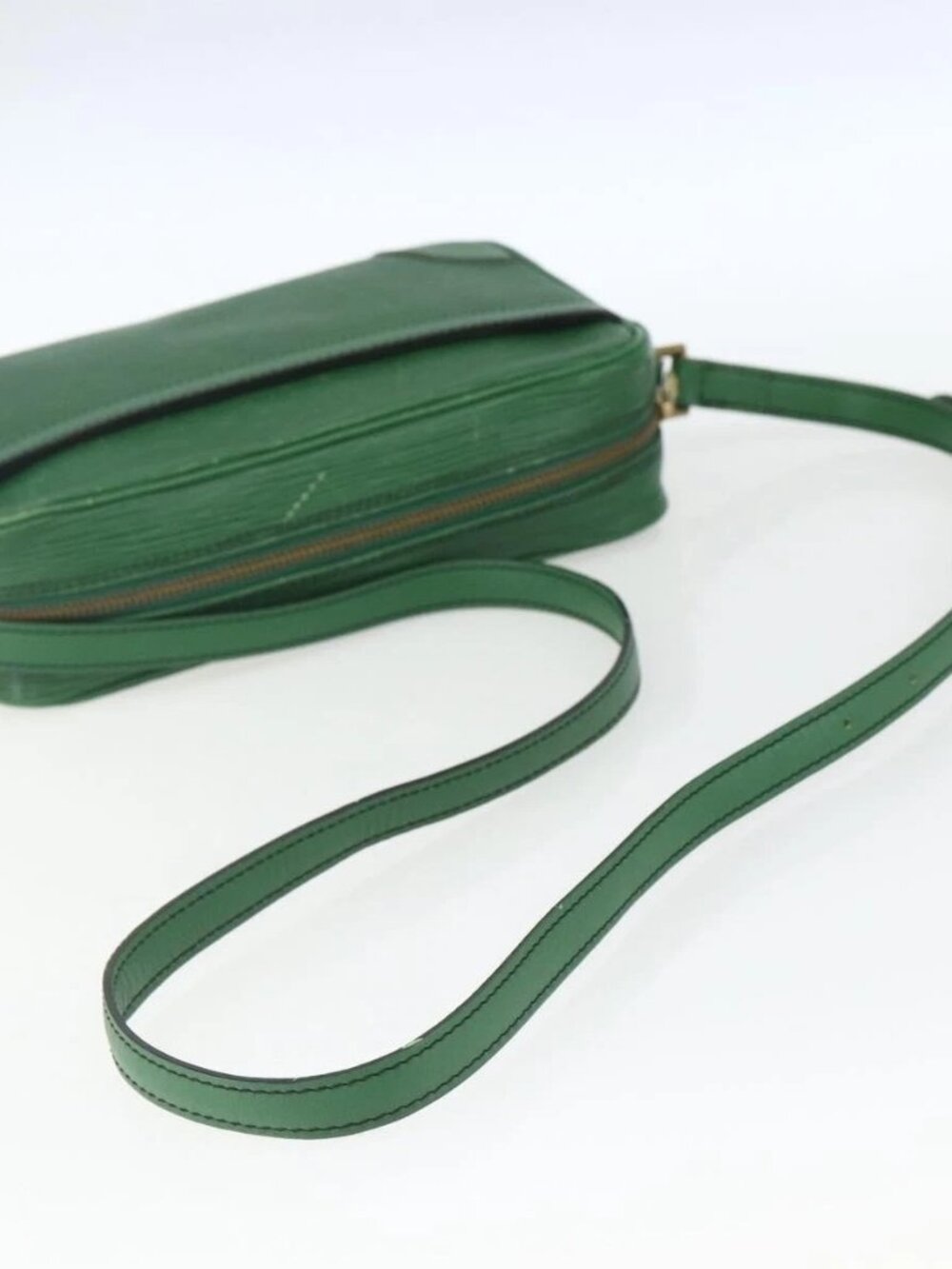LOUIS VUITTON Epi Trocadero 23 Shoulder Bag Green M52304 LV Auth 163372 - Picture 8 of 16